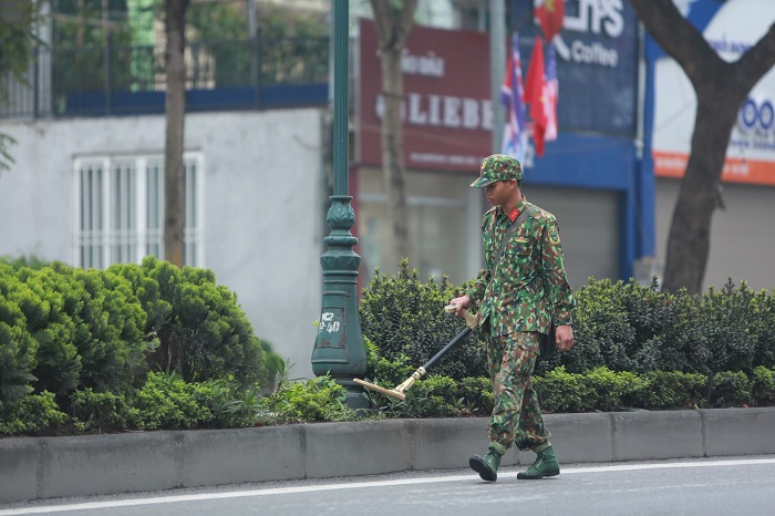 Chủ tịch Hà Nội Nguyễn Đức Chung đón Nhà lãnh đạo Kim Jong-un