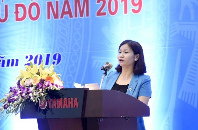 Chủ tịch Nguyễn Đức Chung đối thoại với công nhân lao động Hà Nội