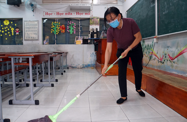 Nhiều tỉnh bắt đầu cho nghỉ học để phòng virus corona