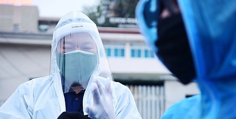 Sáng ngày 4/4: Việt Nam thêm 2 ca nhiễm COVID-19, 1 người là bệnh nhân Bạch Mai