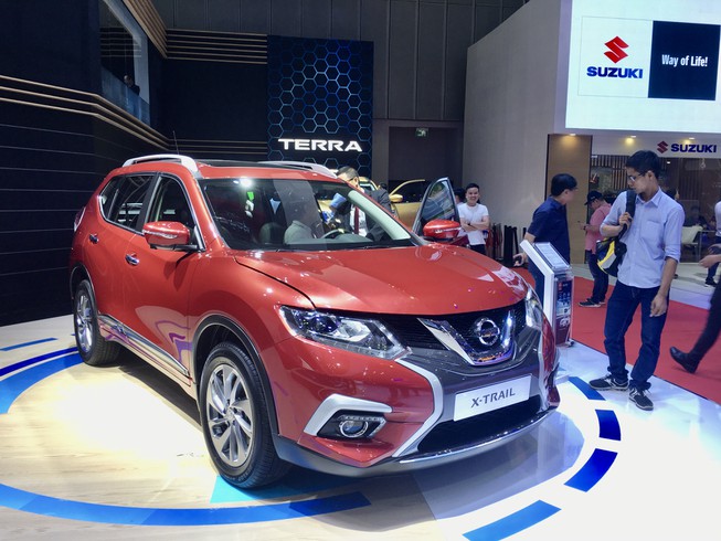 Giá xe ôtô hôm nay 20/4: Nissan X-Trail tặng 50% phí trước bạ cùng phụ kiện