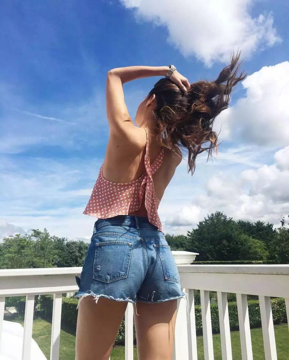 Mix quần jean shorts trong mùa hè thế nào cho đẹp ngây ngất