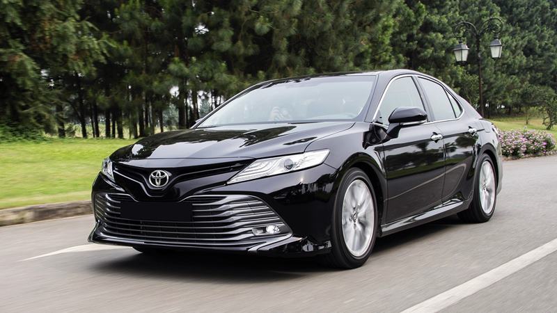 Giá xe ôtô hôm nay 16/7: Toyota Camry có giá 1,029-1,235 tỷ đồng