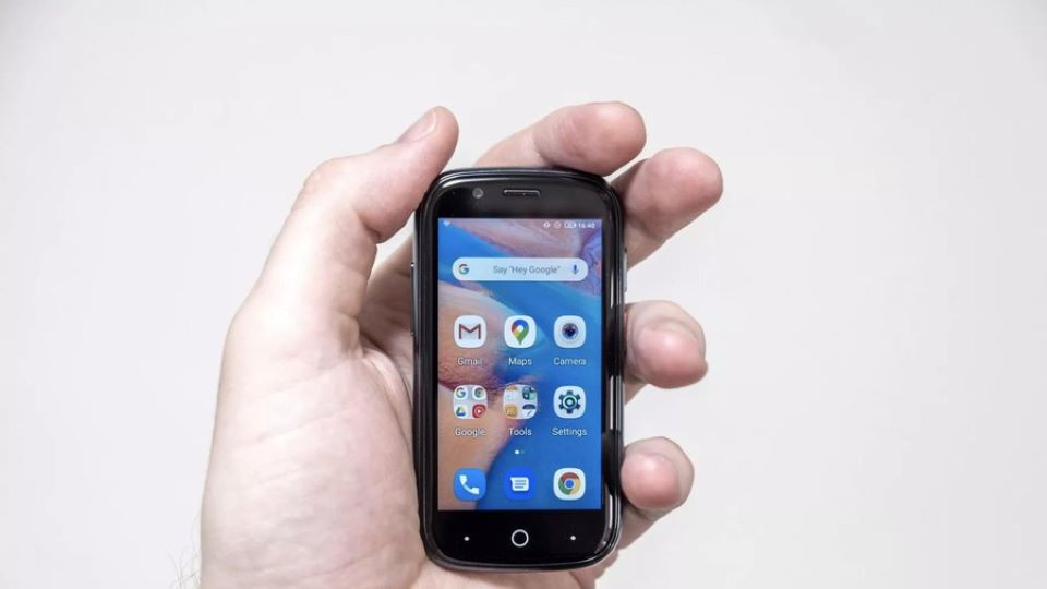Jelly 2 - smartphone nhỏ nhất trên thế giới