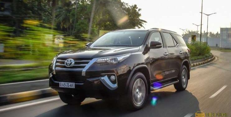 Giá xe ôtô hôm nay 6/8: Toyota Fortuner dao động từ 1,033 - 1,354 tỷ đồng