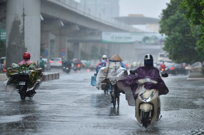 Dự báo thời tiết ngày 7/8: Hà Nội có lúc có mưa rào và dông