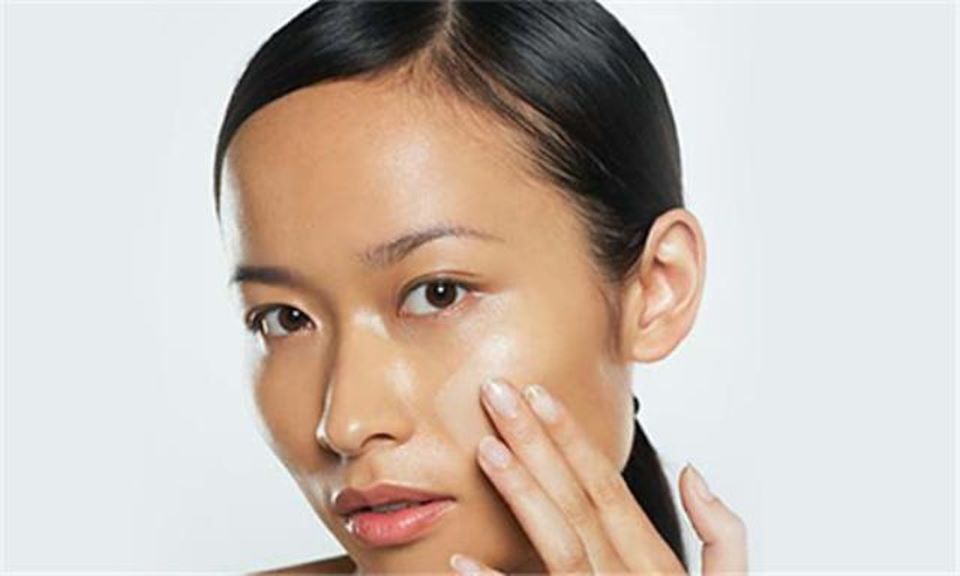 3 dấu hiệu cho thấy bạn đang chăm sóc da sai cách
