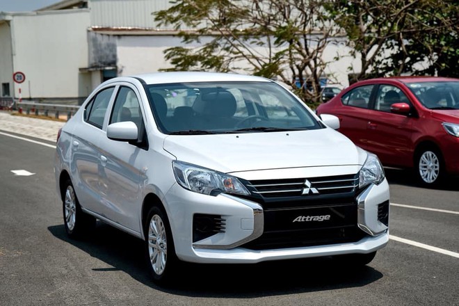 Giá xe ôtô hôm nay 24/8: Mitsubishi Attrage ưu đãi 50% phí trước bạ