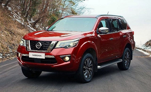 Giá xe ôtô hôm nay 30/8: Nissan Terra ưu đãi 20 triệu đồng và bộ phụ kiện