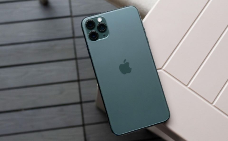 Bắt đầu từ 15/10 iPhone xách tay có thể bị xóa sổ