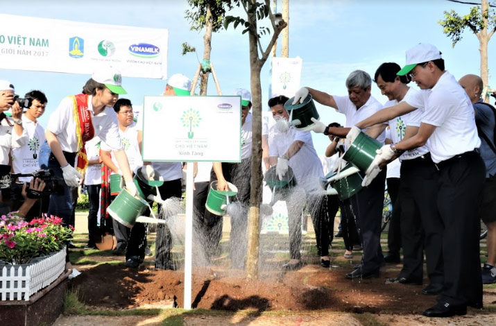 Vinamilk và hành trình 9 năm trồng cây góp phần chống biến đổi khí hậu, ô nhiễm môi trường