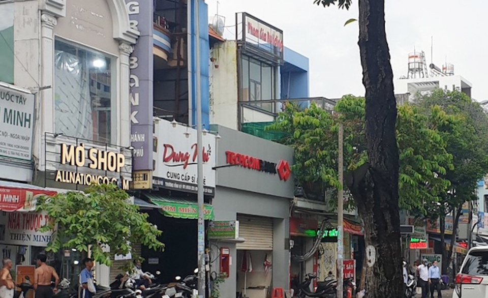 Chi nhánh ngân hàng Techcombank ở TP Hồ Chí Minh bị cướp 2 tỷ đồng