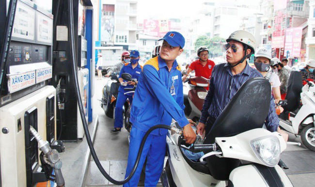 Tiêu dùng trong tuần: Giá vàng, trái cây, xăng dầu đồng loạt giảm mạnh