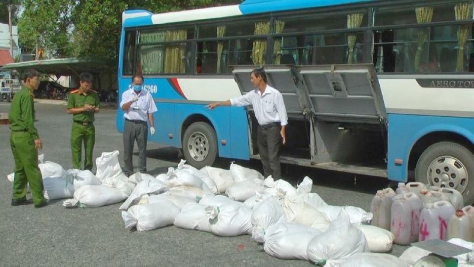 An giang: Bắt giữ gần 1.700 kg huyết heo không rõ nguồn gốc 