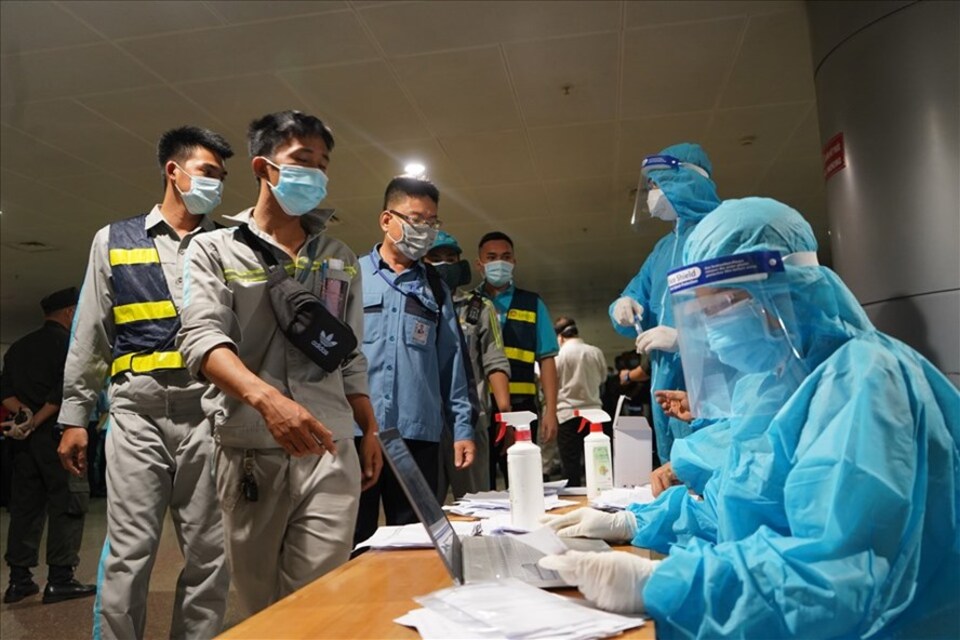 TP Hồ Chí Minh: Thêm 1 nhân viên sân bay dương tính virus SARS-CoV-2