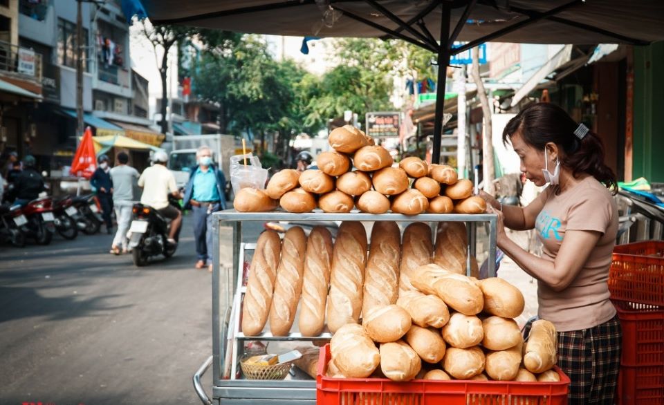 Đầu năm, các quán heo, vịt quay ở TP Hồ Chí Minh lác đác người mua