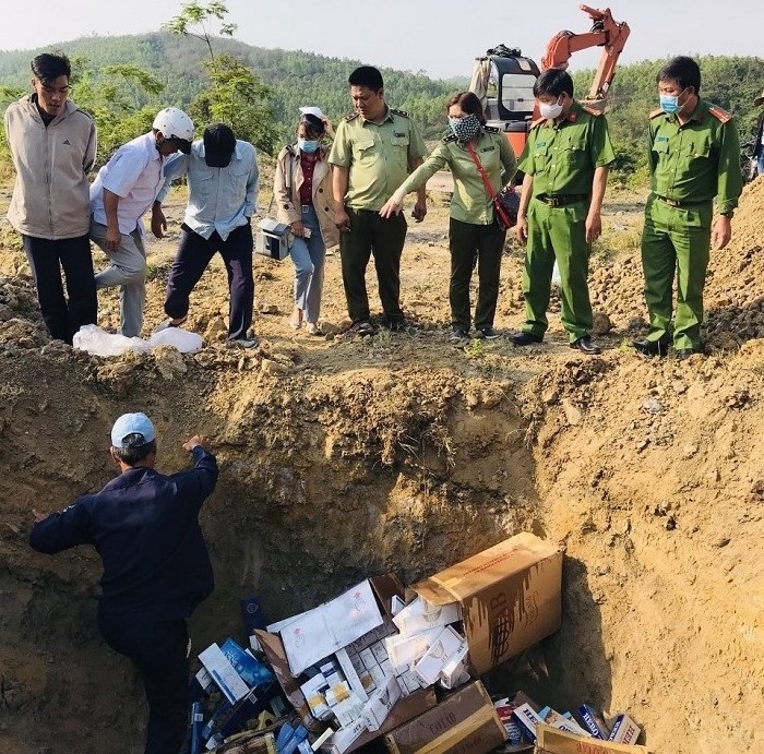 Phú Yên tiêu hủy hơn 11 nghìn bao thuốc lá nhập lậu