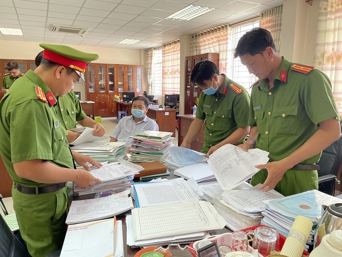 An Giang: Khởi tố nhiều cán bộ thuế mua bán hóa đơn trái phép