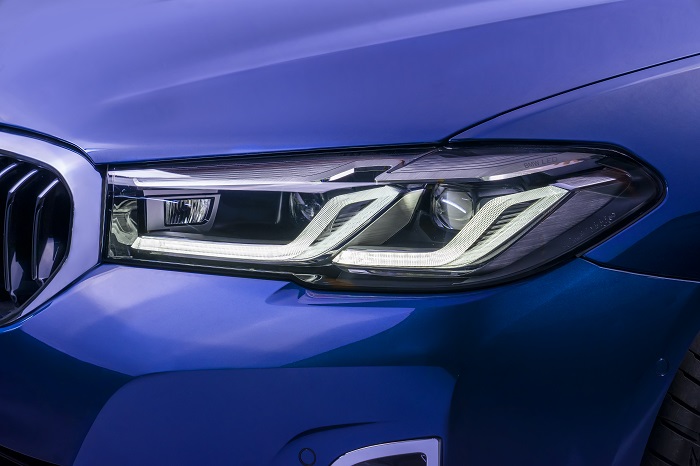 BMW 5 Series mới chính thức ra mắt tại Việt Nam. 