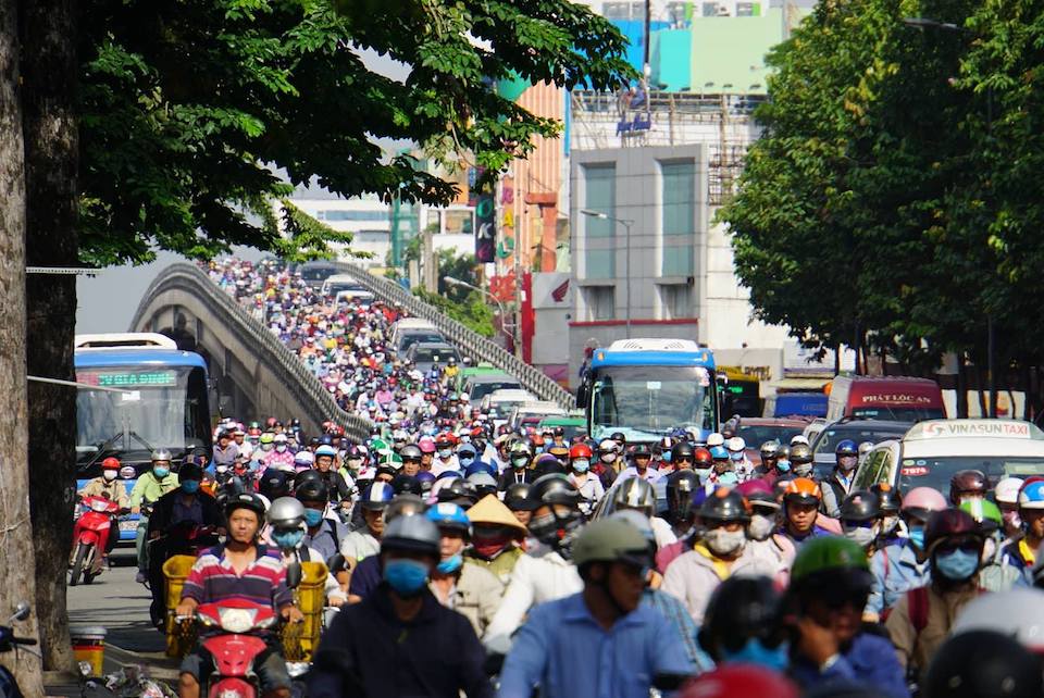Nghiên cứu hạn chế xe trên 30 chỗ vào trung tâm TP Hồ Chí Minh