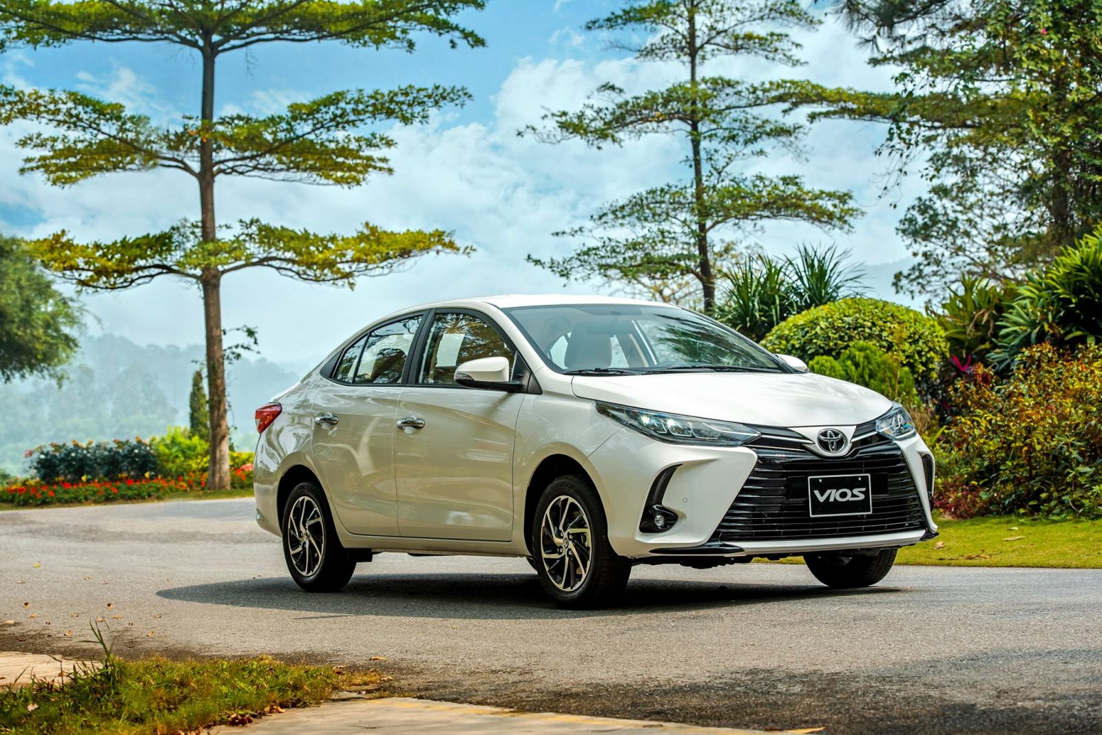 Giá xe ô tô Toyota tháng 5/2021: Thấp nhất 352 triệu đồng