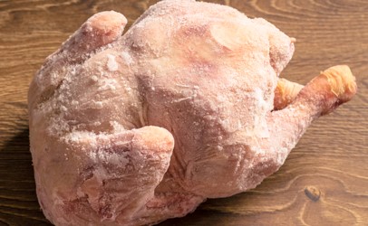 Bạn đã rã đông thịt gà đúng cách?