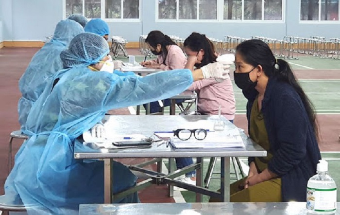 Xử phạt nghiêm người lao động trong các KCN, nhà máy không khai báo y tế