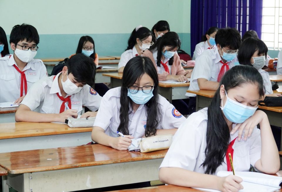 Phú Yên dừng 2 điểm thi do nghi ngờ nhiều thí sinh mắc Covid-19