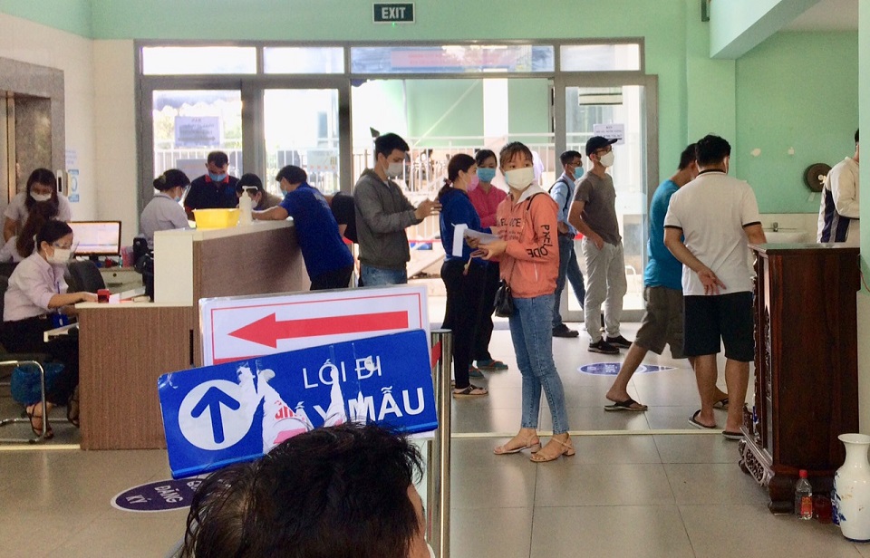 Đồng Nai: Loạn thu phí xét nghiệm SARS-CoV-2, người dân “kêu trời”