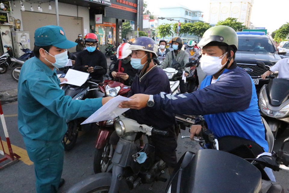 TP Hồ Chí Minh: Bỏ 226 chốt giám sát Covid-19, chuyển sang tuần tra lưu động