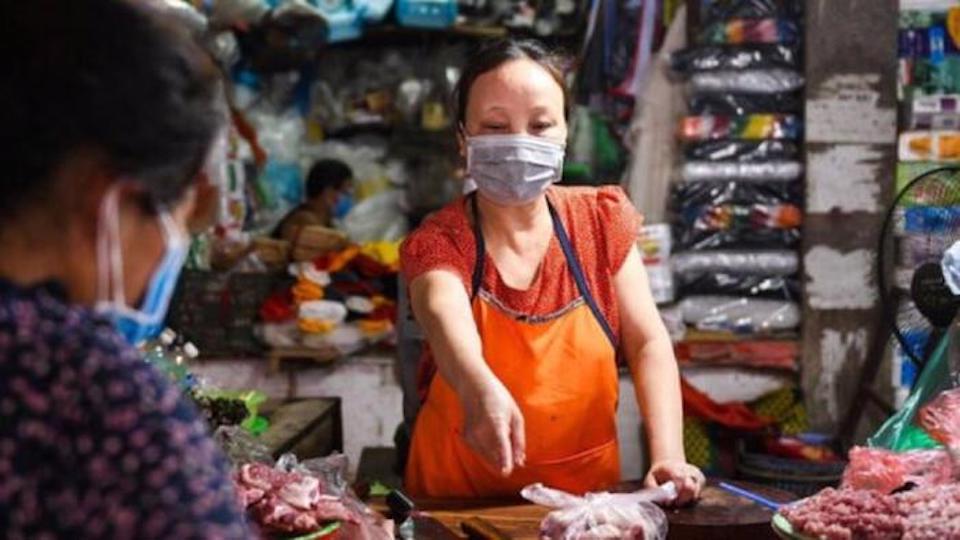 Chợ Hóc Môn ở TP Hồ Chí Minh mở cửa trở lại sau gần một tháng dừng hoạt động