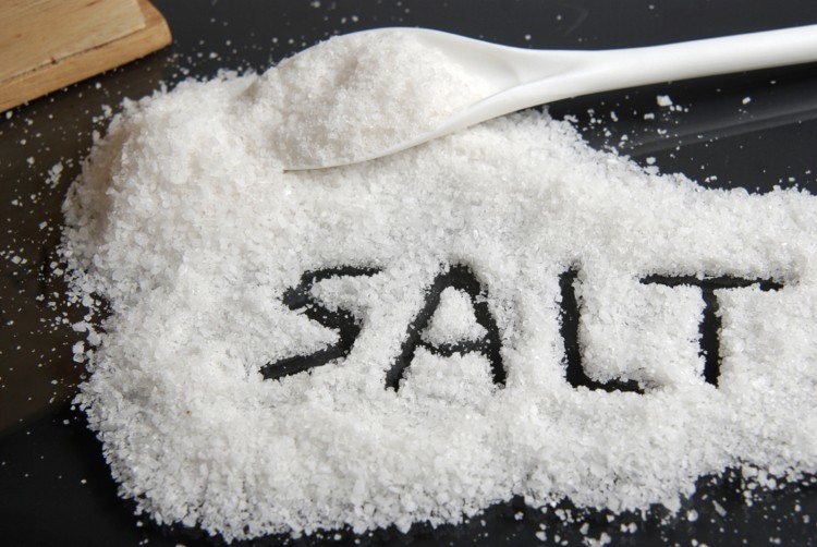 Ăn quá ít muối cũng ảnh hưởng nghiêm trọng tới sức khỏe