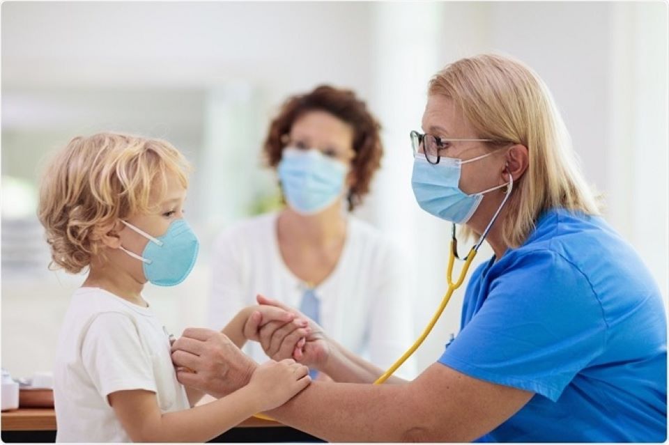 Những dấu hiệu nguy hiểm khi trẻ nhỏ mắc Covid-19 cha mẹ cần lưu ý