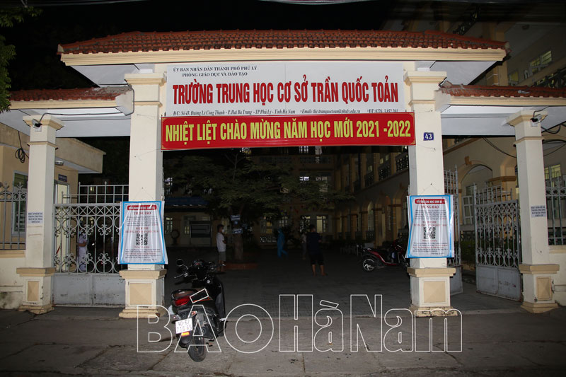 Hà Nam: 1 giáo viên và 17 học sinh trường THCS Trần Quốc Toản mắc Covid-19