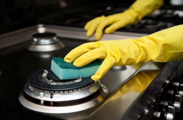4 vật dụng trong bếp cần vệ sinh thường xuyên