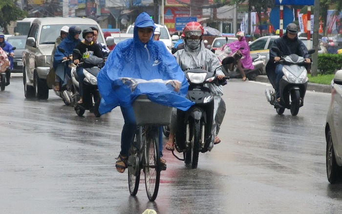 Dự báo thời tiết ngày 19/10/2021: Hà Nội tiếp tục có mưa, trời rét