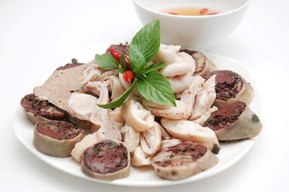 ''Hóc lòng lợn'' bé trai 10 tuổi ở Hà Nội suýt mất mạng