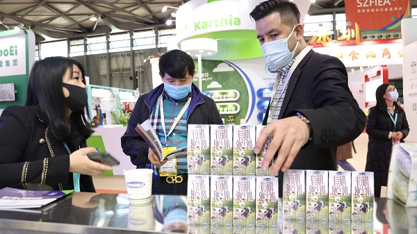 Sữa tươi Vinamilk chính thức “chào sân” tại Triển lãm Thực phẩm Quốc tế Thượng Hải