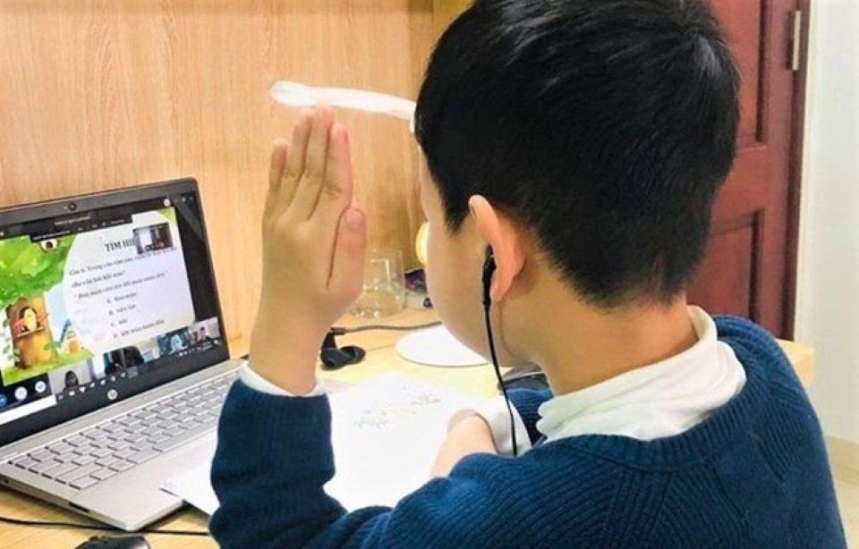 An Giang: Cho học sinh tạm dừng học online
