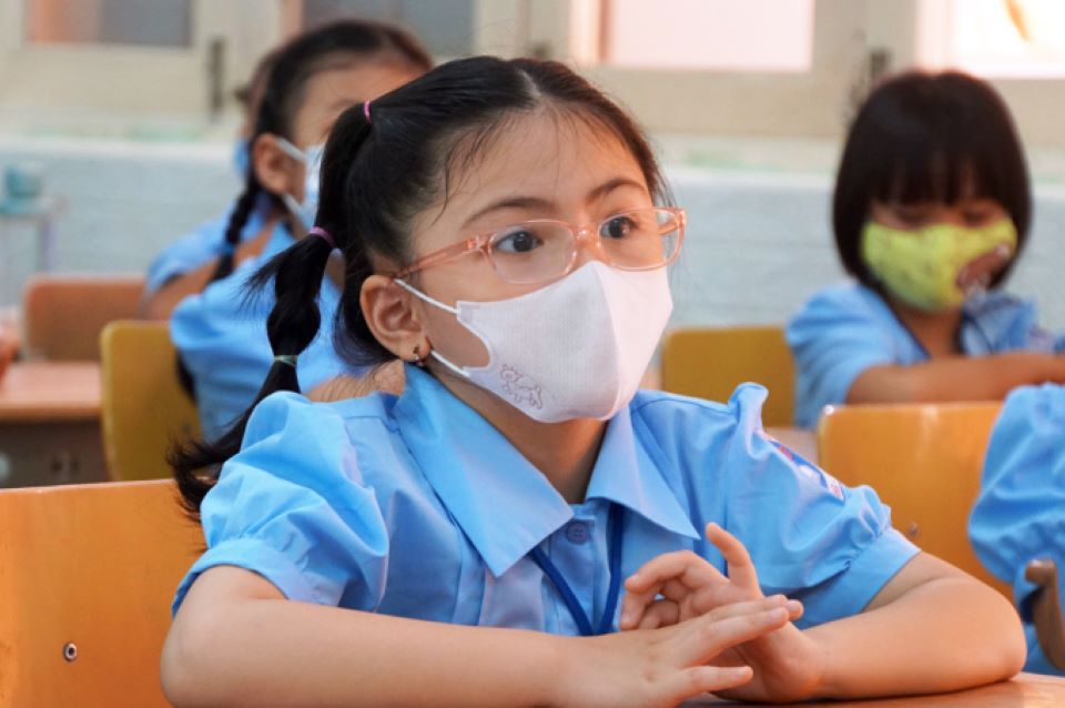 Từ 13/12, TP Hồ Chí Minh dừng kế hoạch cho học sinh lớp 1 và trẻ 5 tuổi đến trường