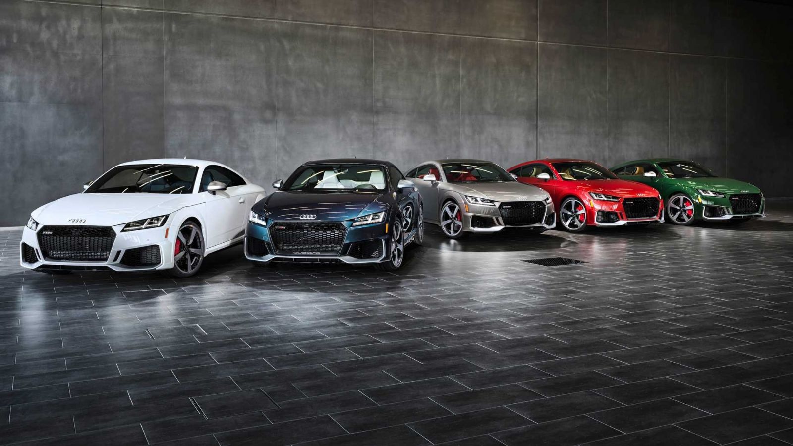 Audi TT RS Heritage Edition bản giới hạn có giá hơn 80.000 USD