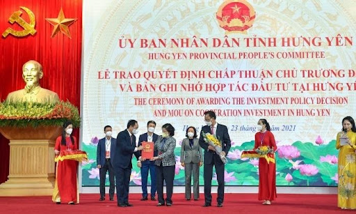 Tỉnh Hưng Yên trao quyết định đầu tư dự án “siêu nhà máy sữa” 4.600 tỷ của Vinamilk và Vilico