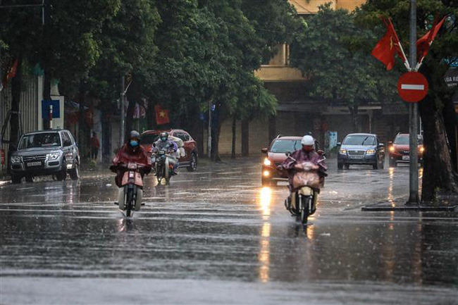 Dự báo thời tiết ngày 6/2/2022: Hà Nội có mưa dông, trời rét đậm