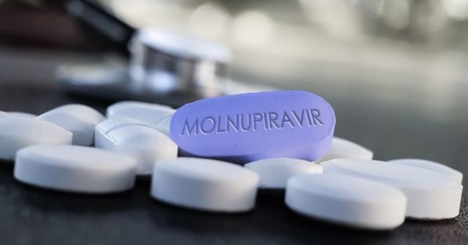 Hà Nội: Yêu cầu chỉ bán Molnupiravir cho F0 có đơn thuốc đúng quy định