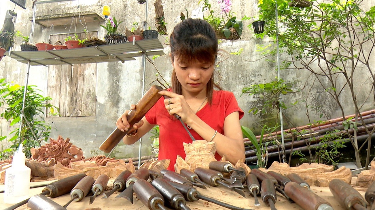 Cô gái bị cưa một chân vượt qua giới hạn bản thân bằng nghị lực phi thường