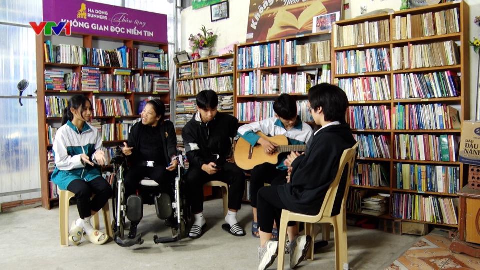 Các em học sinh đến với thư viện Niềm tin ngày càng nhiều  