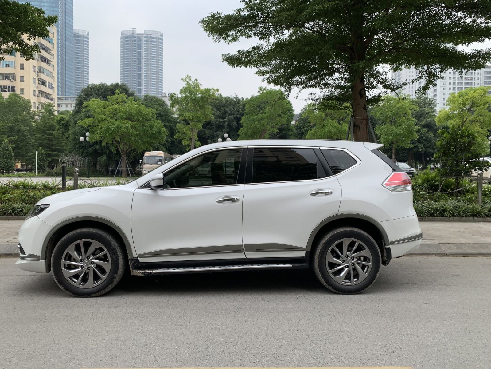 Giá xe ô tô Nissan tháng 6/2022: Ưu đãi 100% phí trước bạ
