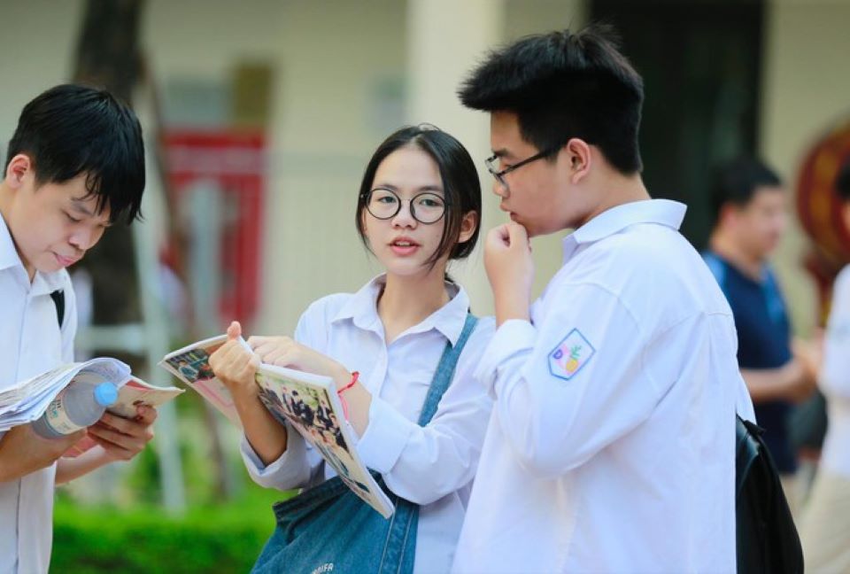 Hà Nội yêu cầu không được thu khoản tiền nào khi học sinh lớp 10 nhập học