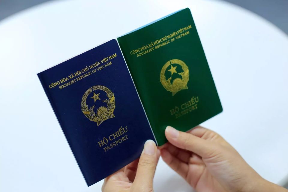 Bộ Công an sẽ bổ sung mục "nơi sinh" vào hộ chiếu mẫu mới