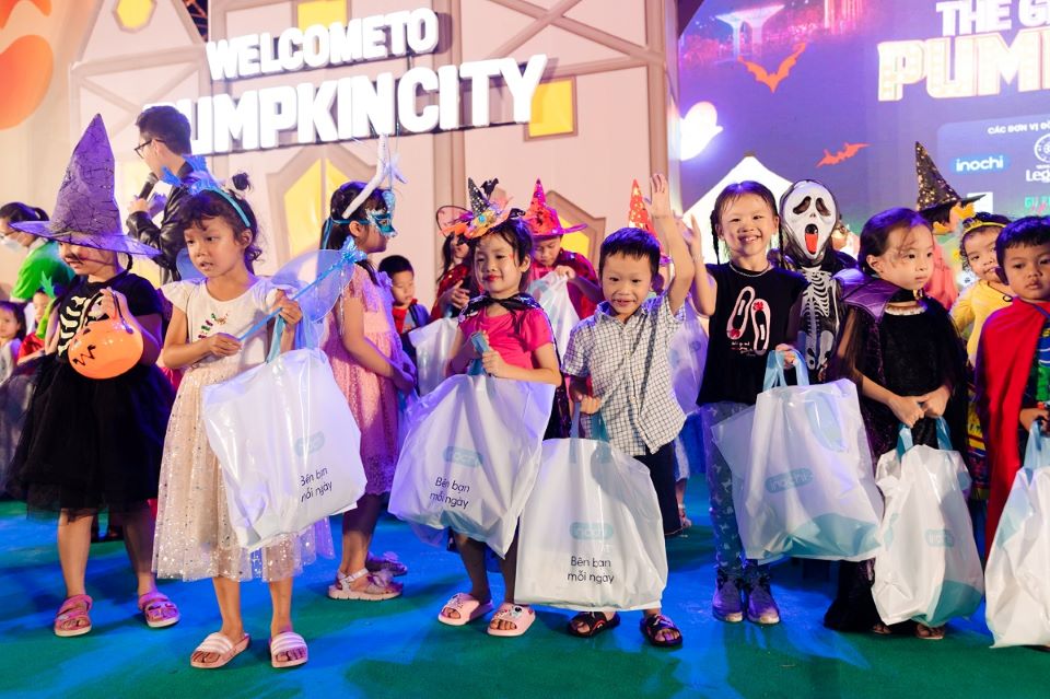 Lễ hội Halloween cực "cháy" tại Vinhomes Grand Park thu hút hơn 3.000 khán giả